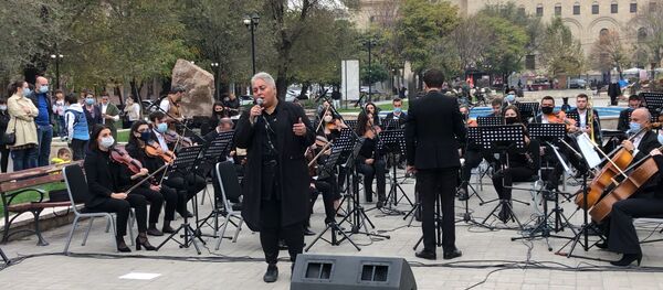 В ходе благотворительных концертов в Ереване собрано свыше 62 тысяч долларов на нужды Карабаха - Sputnik Армения