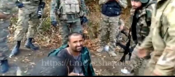 Полное видео задержания сирийского боевика в Арцахе со звуком Полное видео задержания сирийского боевика в Арцахе со звуком - Sputnik Արմենիա