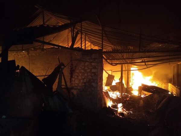 Последствия обстрела Шуши со стороны ВС Азербайджана: Инфоцентр выложил фотографии - Sputnik Армения