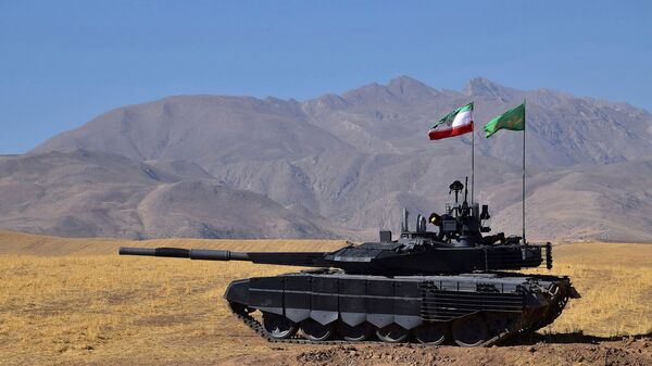 Танк иранского производства под названием Каррар - Sputnik Армения