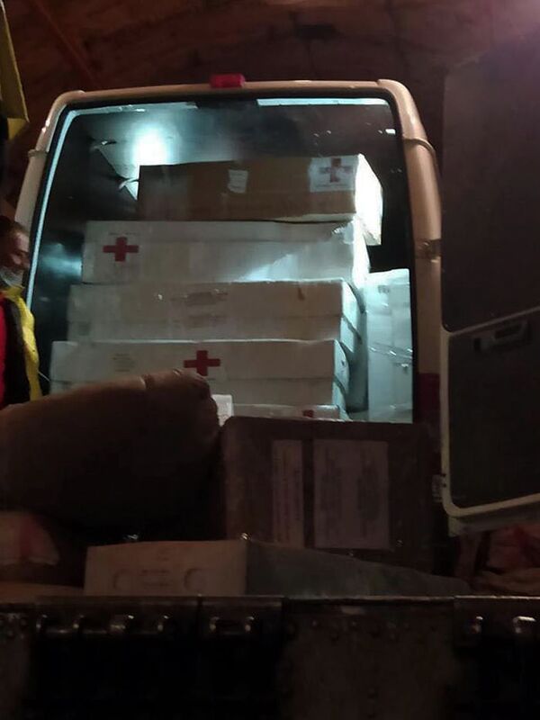 Очередная партия гуманитарной помощи доставлена в Армению из России. Видео - Sputnik Армения