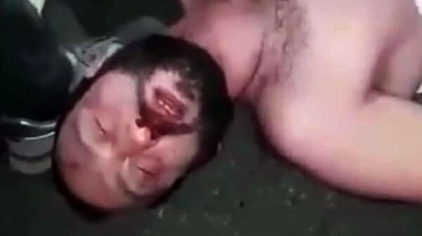 Недовольные решением премьер-министра граждане избили спикера Парламента Арарата Мирзояна (10 ноября 2020). Еревaн - Sputnik Արմենիա