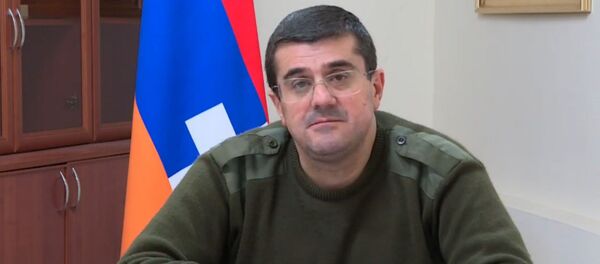 Выступление президента НКР Араика Арутюняна в прямом эфире (10 ноября 2020). Степанакерт Выступление президента НКР Араика Арутюняна в прямом эфире (10 ноября 2020). Степанакерт - Sputnik Армения