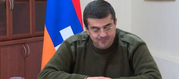 Выступление президента НКР Араика Арутюняна в прямом эфире (10 ноября 2020). Степанакерт - Sputnik Армения