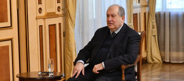 Встреча президента Армении Армена Саркисяна с послом России Сергеем Копыркиным (10 ноября 2020). Еревaн - Sputnik Армения