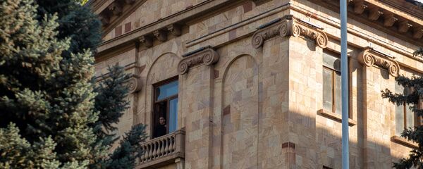 Ситуация у здания Парламента (10 ноября 2020). Еревaн Ситуация у здания Парламента (10 ноября 2020). Еревaн - Sputnik Армения