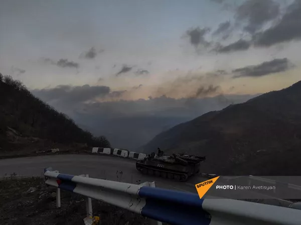 Карвачар перед вступлением в силу соглашения о передаче земель Карвачар перед вступлением в силу соглашения о передаче земель - Sputnik Армения