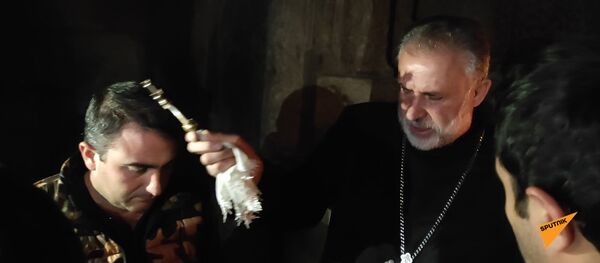 Դադիվանքում «Տեր ողորմյան» էր հնչում, ու հավաքվածները լալիս էին Դադիվանքում «Տեր ողորմյան» էր հնչում, ու հավաքվածները լալիս էին - Sputnik Արմենիա