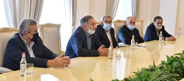 Президент Армен Саркисян сегодня встретился с героем Арцаха генерал-майором Аркадием Тер-Тадевосяном (13 ноября 2020). Еревaн - Sputnik Արմենիա