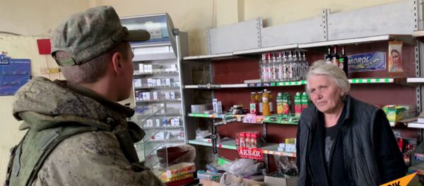 Случай с одним из миротворцев в продуктовом магазине Бердзора (Лачин) - Sputnik Армения