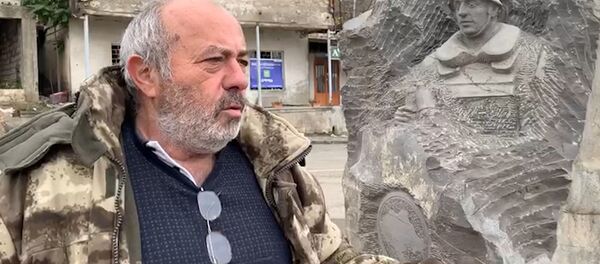 Житель Бердзора рассказывает о встрече с российскими миротворцами - Sputnik Армения