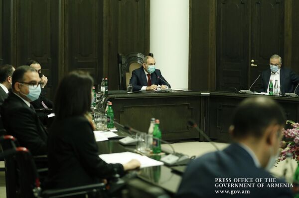 Զոհերի ընտանիքների սոցիալական երաշխիքների հարցը պետք է դառնա կարևոր ուղղություն. Փաշինյան - Sputnik Արմենիա