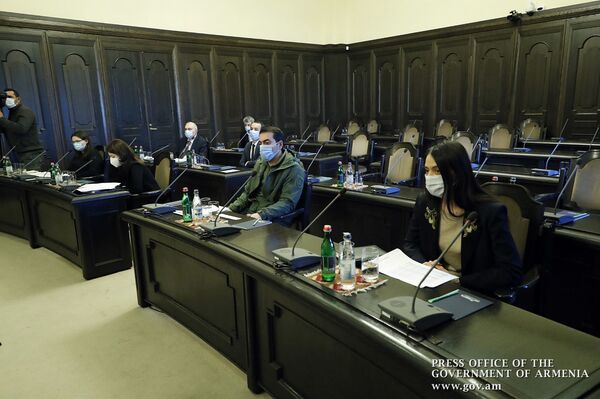 Զոհերի ընտանիքների սոցիալական երաշխիքների հարցը պետք է դառնա կարևոր ուղղություն. Փաշինյան - Sputnik Արմենիա