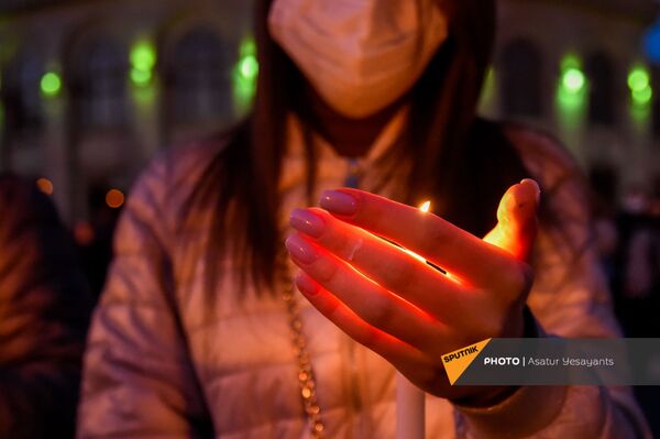 Ազատության հրապարակում մոմավառության արարողություն է մեկնարկել. լուսանկարներ և տեսանյութ - Sputnik Արմենիա