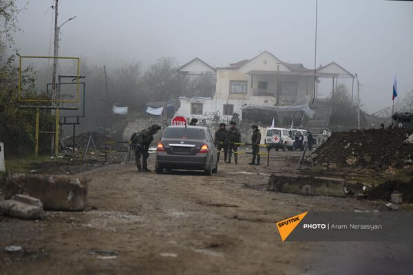 Степанакерт после войны: жизнь со сдержанной надеждой на будущее - Sputnik Армения