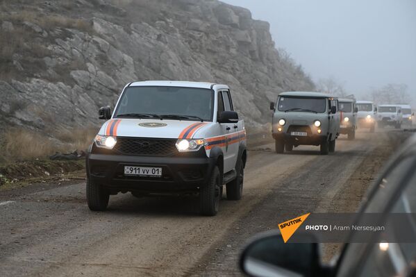 Дорога на подступе к Шуши после окончания военных действий (14 ноября 2020). Карабах - Sputnik Армения