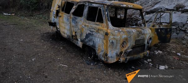 Дорога на подступе к Шуши после окончания военных действий (14 ноября 2020). Карабах - Sputnik Արմենիա