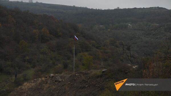 Дорога на подступе к Шуши после окончания военных действий (14 ноября 2020). Карабах - Sputnik Արմենիա