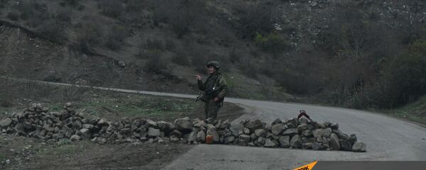 Дорога на подступе к Шуши после окончания военных действий (14 ноября 2020). Карабах - Sputnik Արմենիա