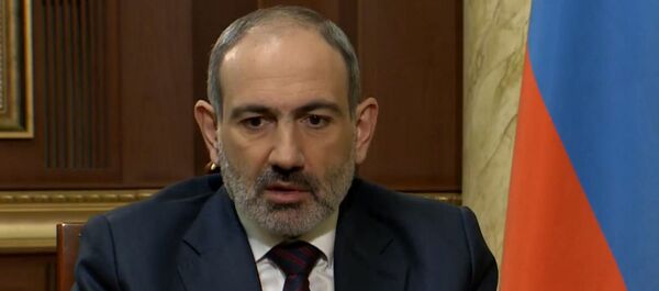 Премьер-министр Никол Пашинян отвечает на вопросы журналистов в режиме онлайн пресс-конференции (16 ноября 2020). Еревaн - Sputnik Արմենիա