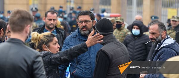 Акция протеста родителей солдат пропавших без вести у здания Минобороны (16 ноября 2020). Еревaн Акция протеста родителей солдат пропавших без вести у здания Минобороны (16 ноября 2020). Еревaн - Sputnik Արմենիա