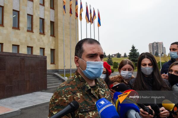Российские миротворцы помогают в вывозе тел и поисках пропавших - представитель МО Армении Российские миротворцы помогают в вывозе тел и поисках пропавших - представитель МО Армении - Sputnik Армения