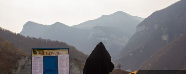 Российские миротворцы у монастырского комплекса Дадиванк (16 ноября 2020). Карабах - Sputnik Արմենիա