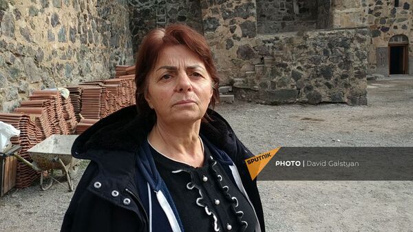 Դադիվանքի այցելուների մտահոգությունը, խաղաղապահներն ու տեր Հովհաննեսը. մոմ արդեն չկար... - Sputnik Արմենիա