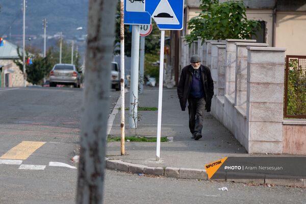 Степанакерт возвращается к мирной жизни - Sputnik Армения