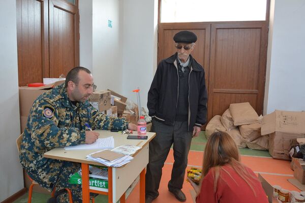 Արցախ վերադարձած ընտանիքները կշարունակեն ապահովվել պարենամթերքով և անհրաժեշտ պարագաներով - Sputnik Արմենիա