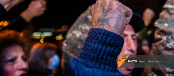 Сторонников действующего правительства на площади Республики (18 ноября 2020). Еревaн - Sputnik Армения