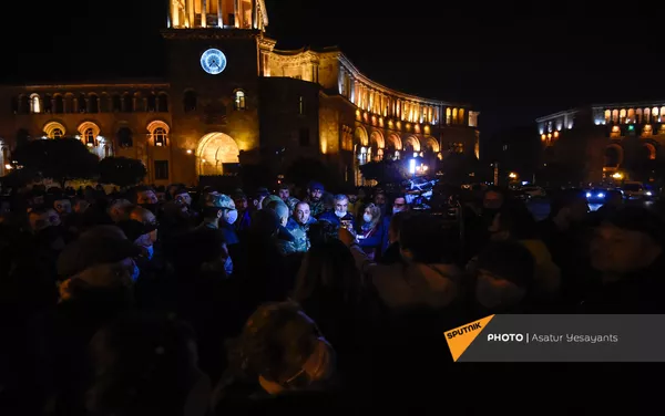 Сторонников действующего правительства на площади Республики (18 ноября 2020). Еревaн - Sputnik Армения