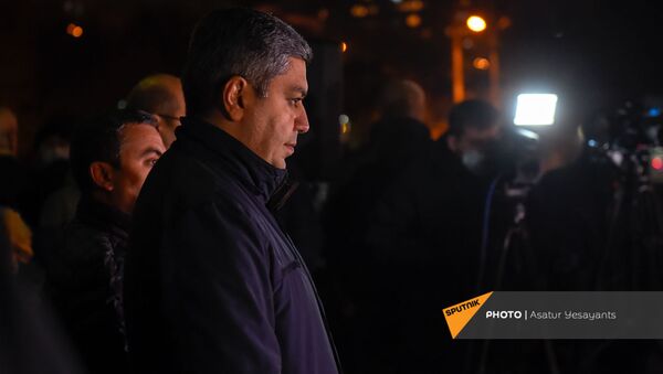 Руководитель партии Отечество Артур Ванецян на митинге оппозиции на площади Свободы (18 ноября 2020). Еревaн  - Sputnik Армения