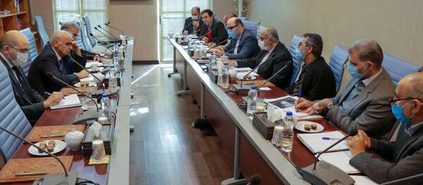 Посол Армении в Иране Арташес Туманян встретился с советником президента Ирана, директором Центра стратегических исследований ИРИ Хесамеддином Ашной (17 ноября 2020). Тегеран Посол Армении в Иране Арташес Туманян встретился с советником президента Ирана, директором Центра стратегических исследований ИРИ Хесамеддином Ашной (17 ноября 2020). Тегеран - Sputnik Արմենիա