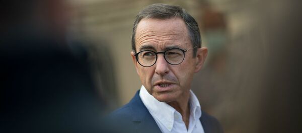 Президент партии республиканцев Бруно Ритело на вечеринке правого крыла Les Republicains в летнем университете региона Пэи-де-ла-Луар в Ла-Боль (29 августа 2020). Франция - Sputnik Армения