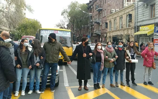 Акция протеста молодежи против премьер-министра (19 ноября 2020). Еревaн Акция протеста молодежи против премьер-министра (19 ноября 2020). Еревaн - Sputnik Армения