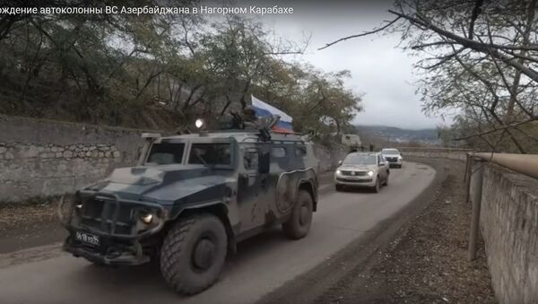 В сопровождении тигров: как работают миротворцы в Карабахе - видео - Sputnik Армения
