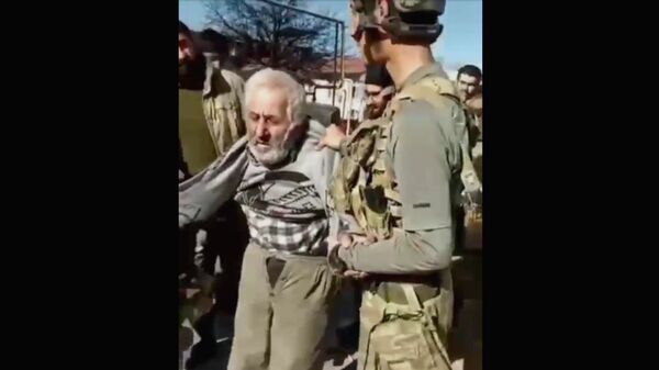 В Карабахе установили личность мужчины, над которым глумятся азербайджанские военные - Sputnik Армения