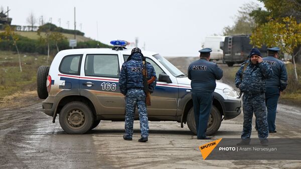Полицейские в Нагорном Карабахе - Sputnik Армения