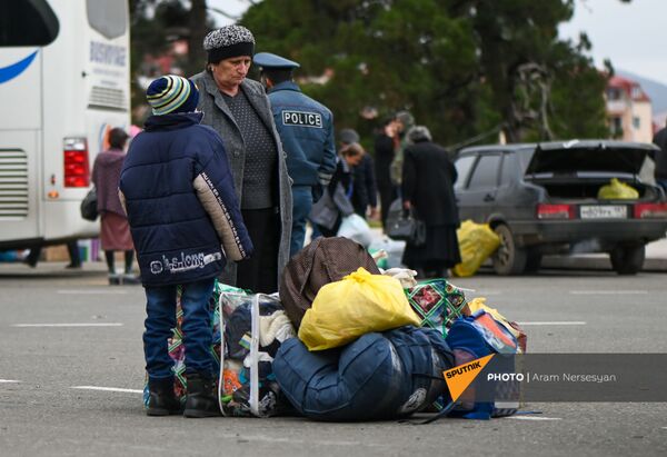 Ուրվական քաղաքը, կամ Ստեփանակերտը փորձում է ապրել Ուրվական քաղաքը, կամ Ստեփանակերտը փորձում է ապրել - Sputnik Արմենիա