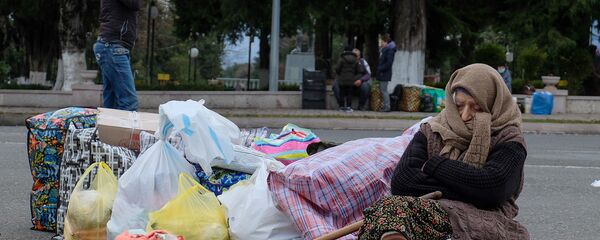 Беженцы из Карабаха прибывают из Армении в Степанакерт (20 ноября 2020). Карабах - Sputnik Արմենիա