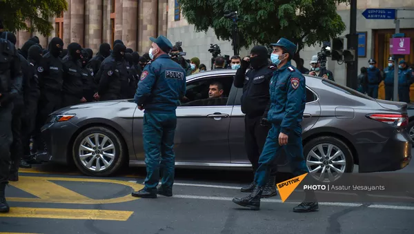Акция протеста на площади Республики против действующего правительства (20 ноября 2020). Еревaн - Sputnik Армения