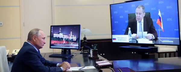 Президент РФ В. Путин встретился с главами МИД государств-членов ШОС Президент РФ В. Путин встретился с главами МИД государств-членов ШОС - Sputnik Армения