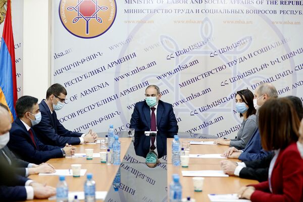 Нужно зафиксировать конкретные результаты: Пашинян представил нового главу Минсоцтруда - Sputnik Армения