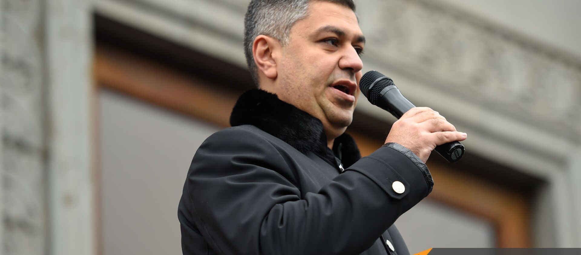 Руководитель партии Отечество Артур Ванецян выступает на митинге оппозиции на площади Свободы (21 ноября 2020). Еревaн - Sputnik Армения, 1920, 21.11.2020