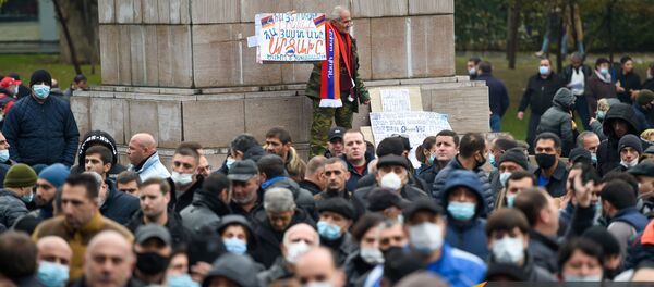 Митинг оппозиции на площади Свободы (21 ноября 2020). Еревaн Митинг оппозиции на площади Свободы (21 ноября 2020). Еревaн - Sputnik Армения