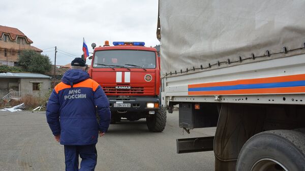 Гуманитарная помощь от МЧС России доставлена в Карабах (21 ноября 2020). Карабах - Sputnik Армения