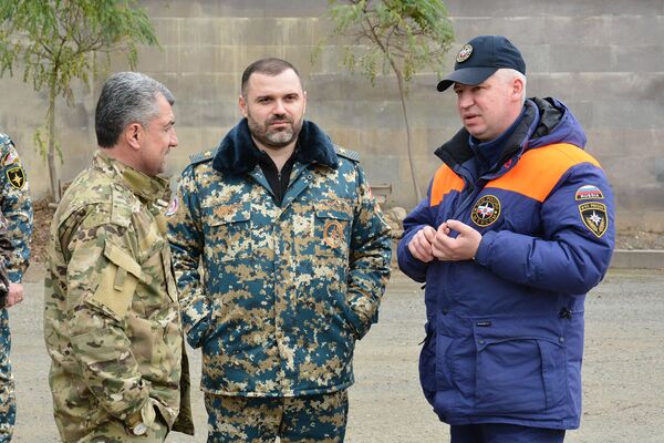 Из России доставлены стройматериалы для восстановления населенных пунктов Карабаха - Sputnik Армения