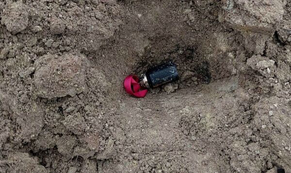 В Карабахе обезврежено 870 ракет и кассетных снарядов - Sputnik Армения