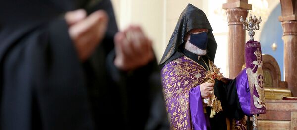 Католикос Великого дома Киликийского Арам I провел литургию в память о погибших героях в карабахской войне (22 ноября 2020). Антилиас, Ливан - Sputnik Արմենիա